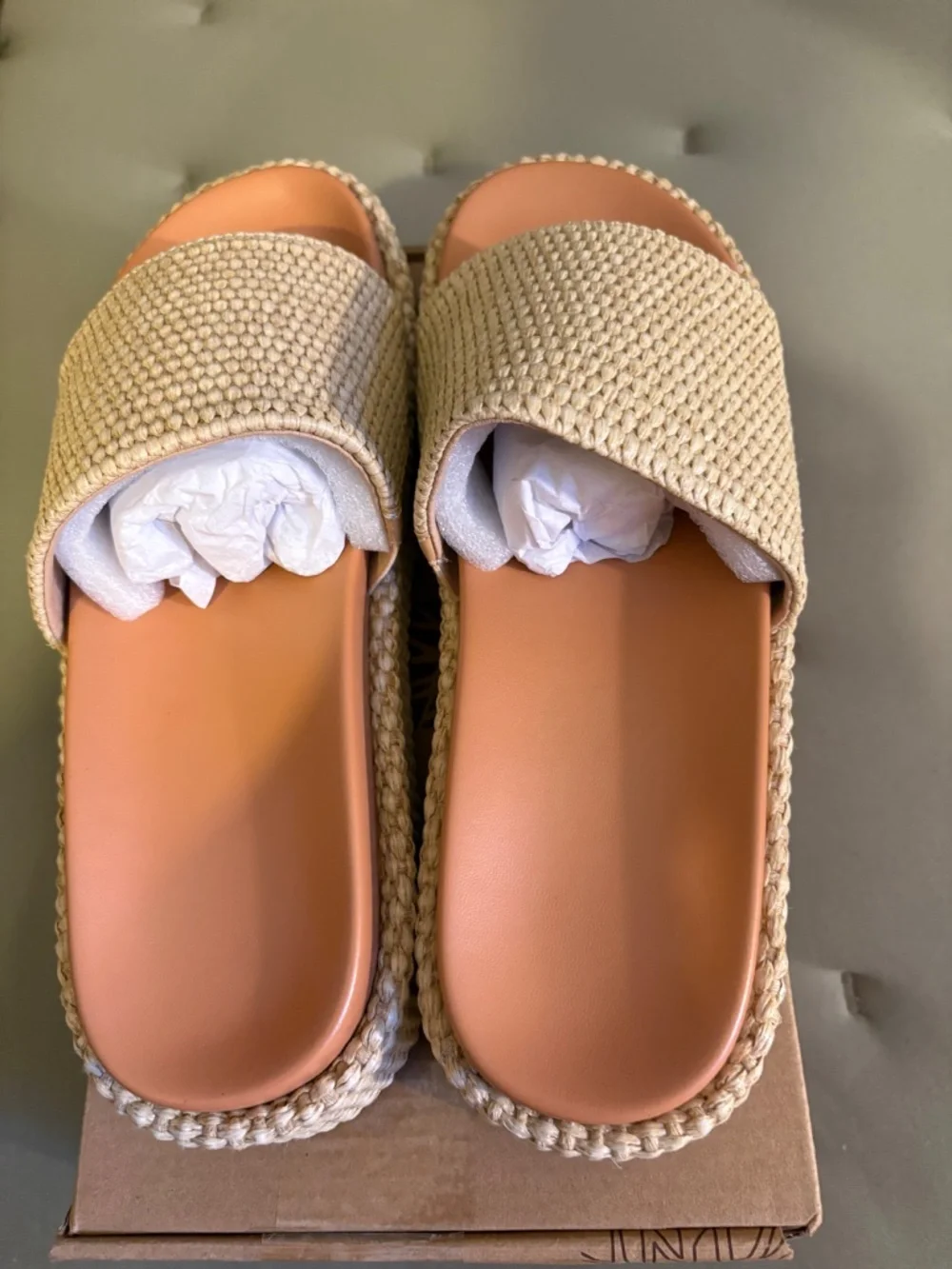 Sandals/Slides